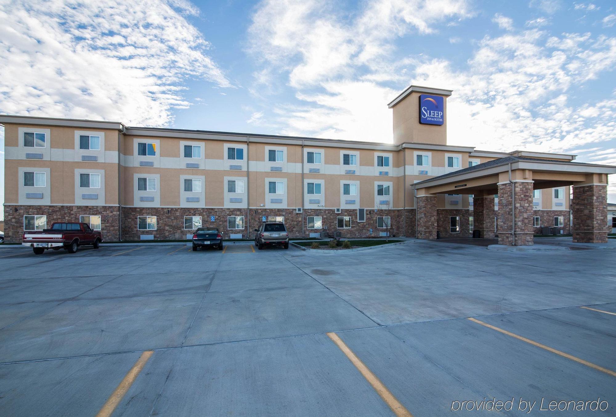 Sleep Inn & Suites Colby Bagian luar foto