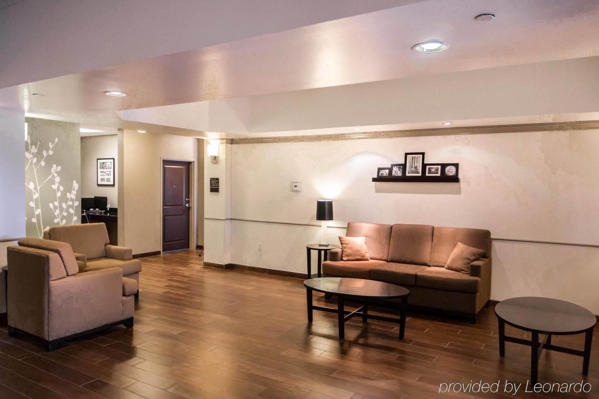Sleep Inn & Suites Colby Bagian luar foto